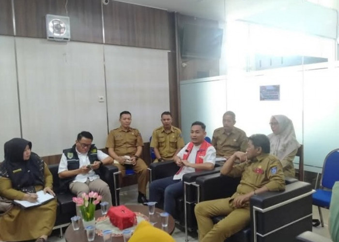 Tim Monitoring Bengkulu Utara Langsung Tanggapi Keluhan Emak-Emak Terkait Kelangkaan   Gas Melon