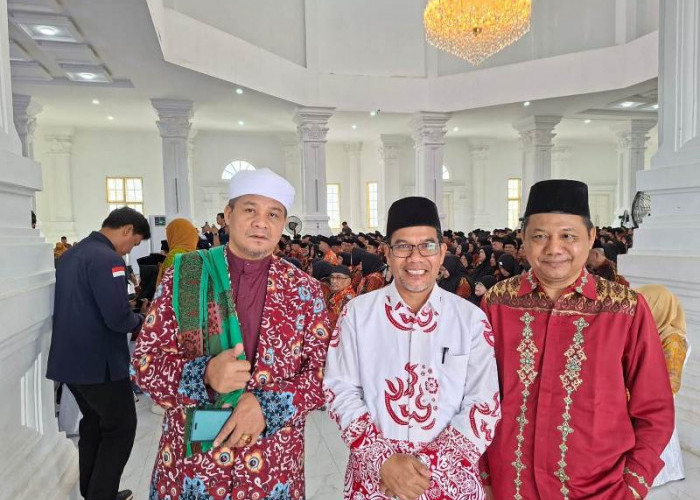 Batik Eksklusif Jadi Kado Manis Pelepasan 1.231 Jamaah Calon Haji Kota Bengkulu