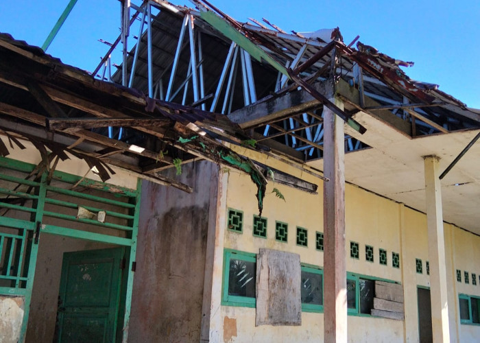 Pembangunan SDN 8 Kaur Gagal