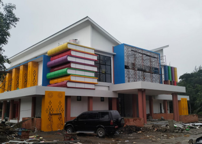 Progres Pembangunan Gedung Perpustakaan Mukomuko Bikin Tim Monev Perpusnas Kaget 