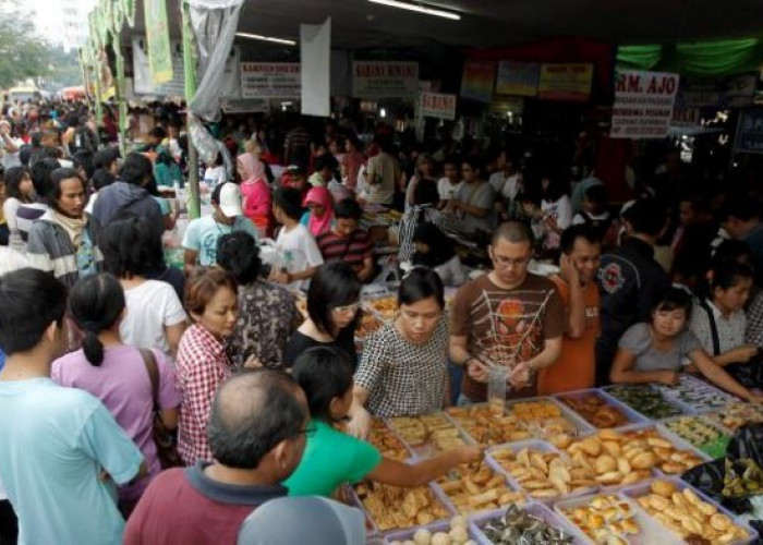 5 Tempat Berburu Takjil yang Wajib Dikunjungi di Jakarta Selama Ramadhan, Ragam Aneka Hidangan Tradisional