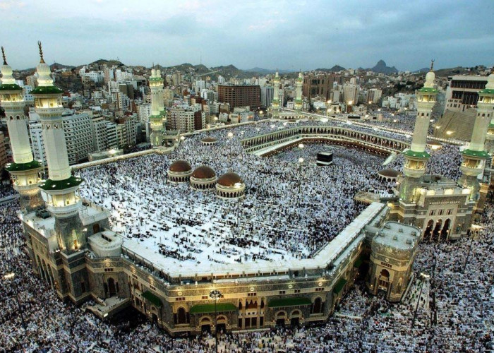 Mau ke Makkah Tapi Sulit Kumpulkan Uang? Coba Nabung di Tabungan Haji BRI Syariah iB, Bisa Nabung untuk  Anak