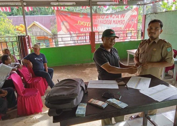 Baru Cair Akhir Tahun,  Pengurus Lembaga  Desa Jogja Baru Terima Honor