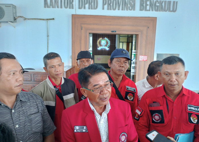  Video Wakil Ketua 2 DPRD Provinsi Bengkulu Sonti Bakara Diprotes Anggota Pemuda Batak Bersatu