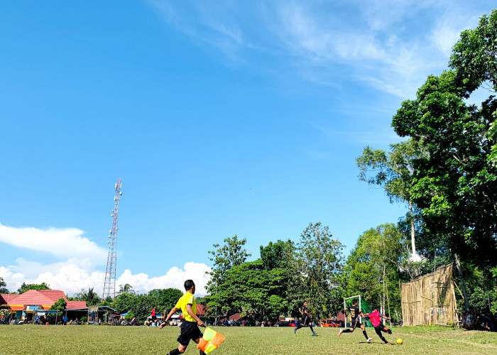Unggul 1-0, Talang Alai VS Niur di Turnamen Sepak Bola Baliak Dusun Sindang Jaya Cup 1