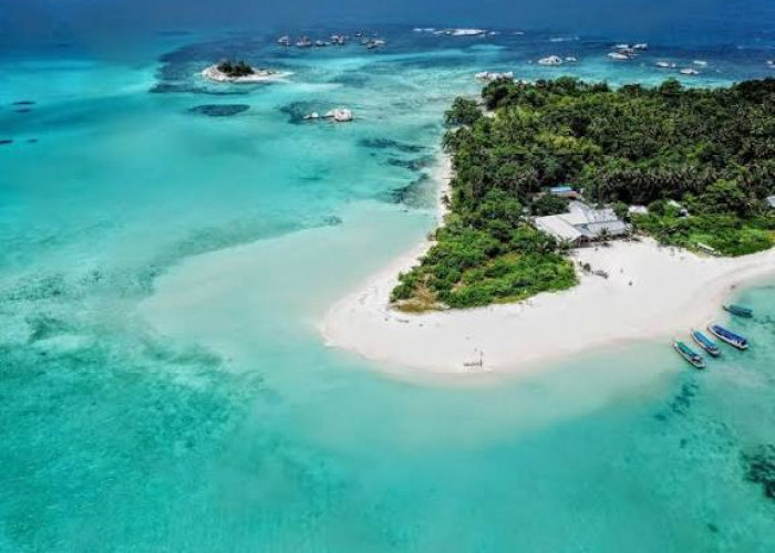 Eksotisme Belitung: Surga Granit dan Air Kristal