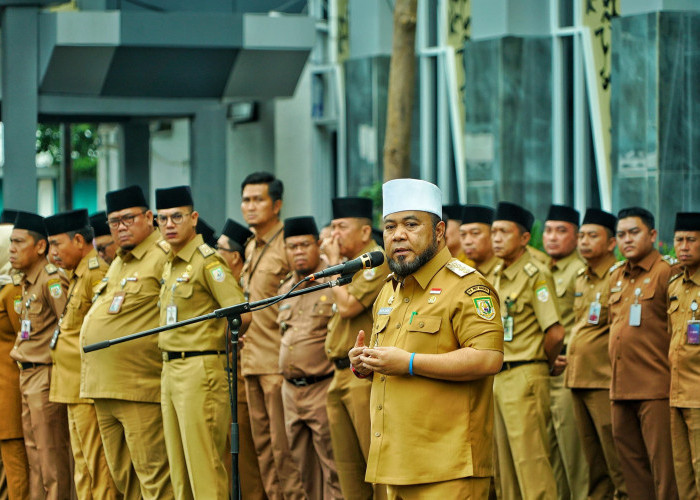 Gubernur Bengkulu, H. Helmi Hasan Siap Mutasi Pejabat di Lingkungan Pemerintah Provinsi