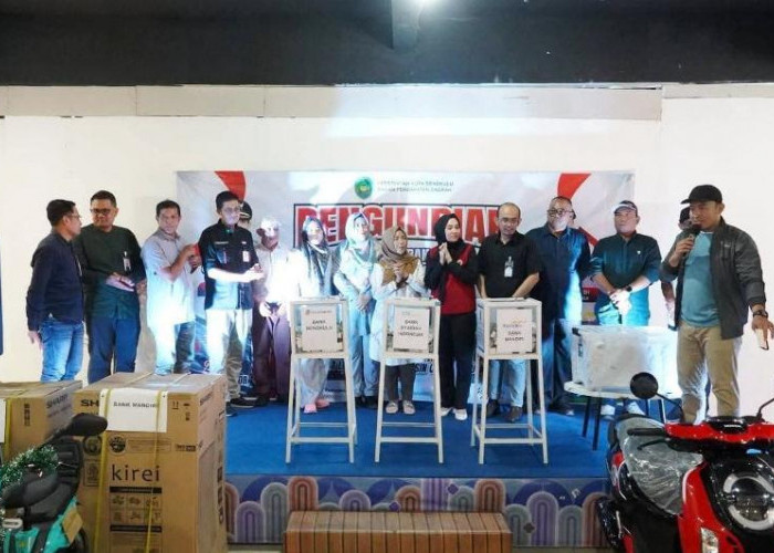 Berlangsung Meriah, Pengundian Pembayaran PBB Via Aplikasi PADEK dan Makan  Lemak di Bencoolen Mall 