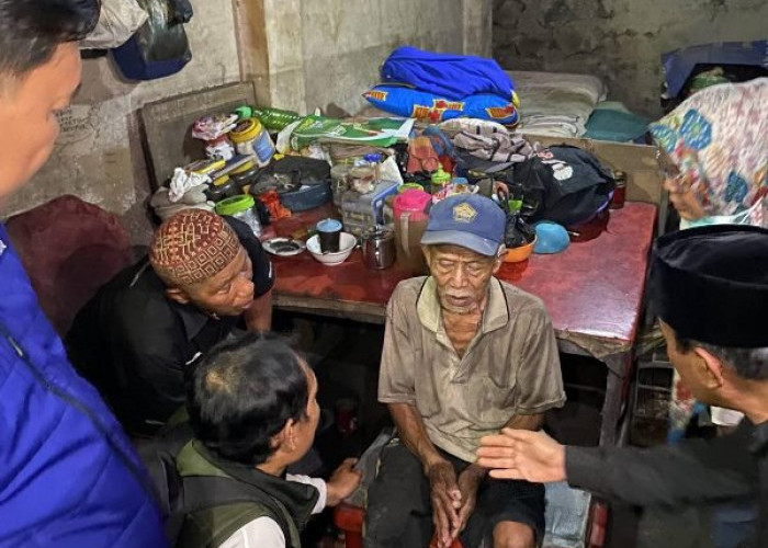 Gerak Cepat Evakuasi Pak Tajudin, Pemkot Bengkulu Hadirkan Solusi Rumah Layak bagi Warga Terlantar