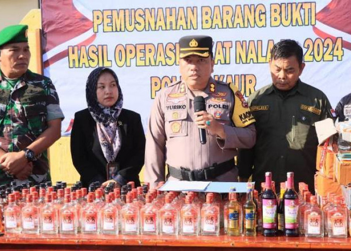   Hasil  Operasi Pekat Nala II, Polres Kaur Musnahkan Barang Bukti 