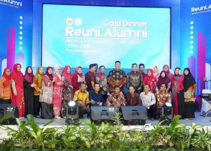  Katon Bagaskara Meriahkan Reuni Akbar SMANDA Bengkulu di Pendopo Merah Putih