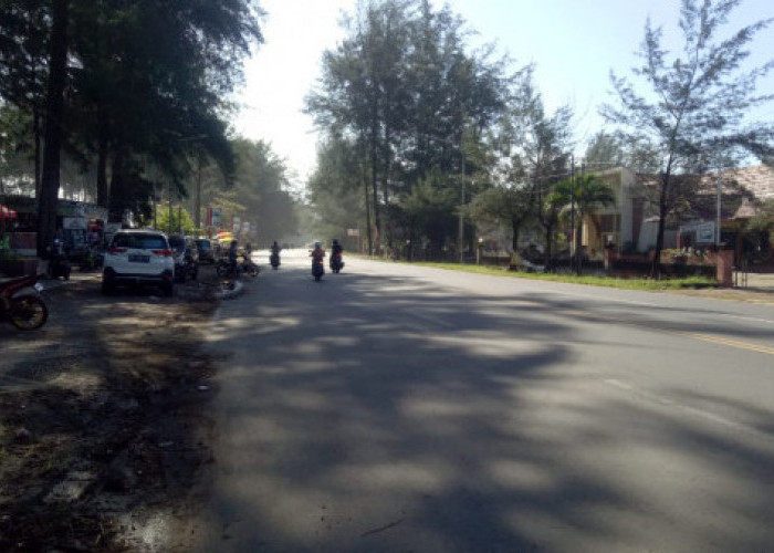 Cegah Balap Liar, Polresta Bengkulu Pasang 'Garis Kejut' di Kawasan Pantai