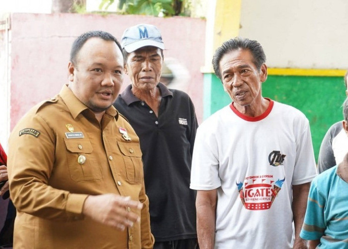 Wakil Walikota Bengkulu  Pimpin Aksi Kebersihan di Pasar Barukoto I