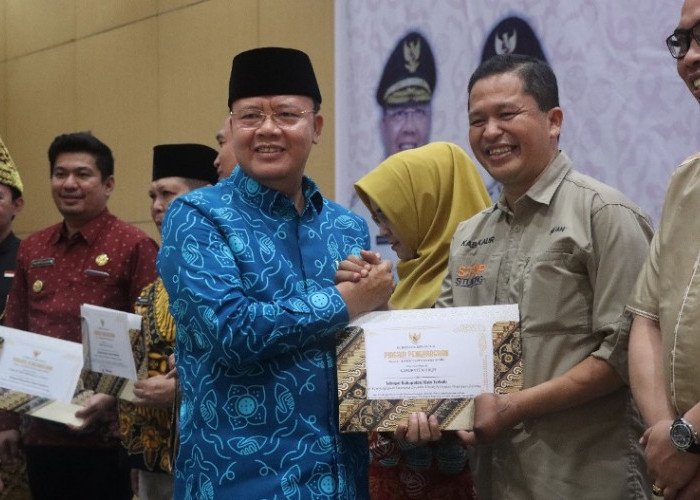 Kabupaten Kaur Terima Penghargaan Daerah Terbaik Penanganan   Penurunan Angka Stunting se-Provinsi Bengkulu