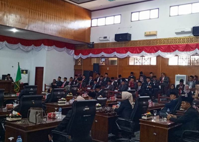  Hasil Rapat Paripurna Usul Calon Pimpinan Definitif DPRD Kaur, Kader Golkar Terpilih Jadi Ketua Ketua