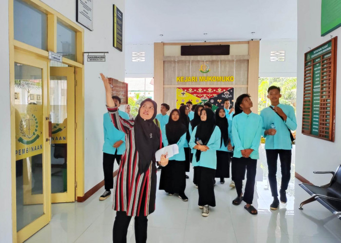 Siswa  SMK Negeri 3  Kunjungi Kejari Mukomuko 