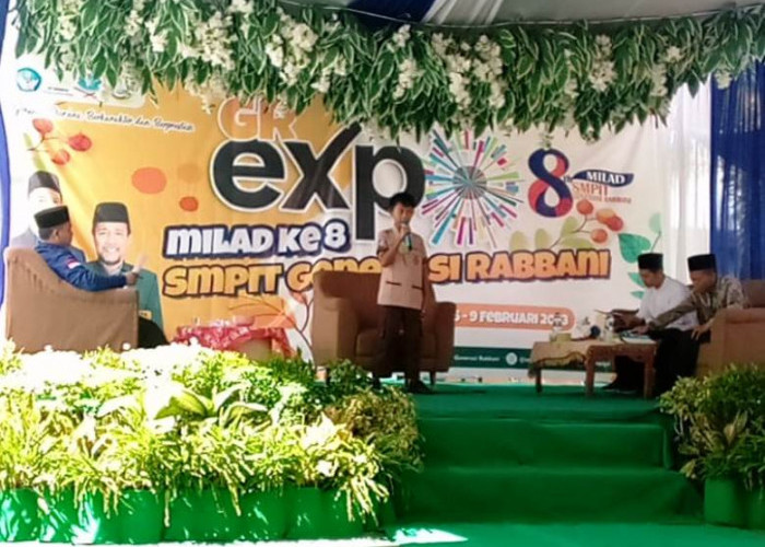 Juara Lomba Generasi Rabbani Expo Milad ke - 8 SMP IT, Siswa Langsung Dapat Beasiswa