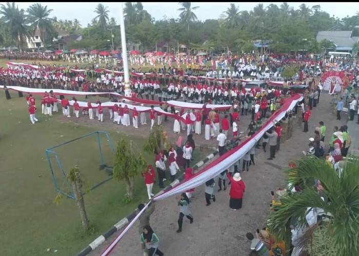 KPK Bengkulu Selatan  Bentang Bendera Terpanjang 