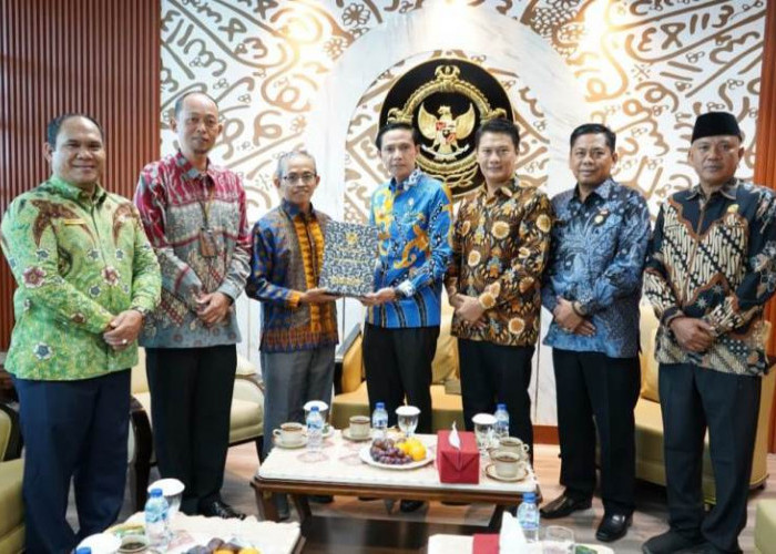 Bupati Kaur Terima LHP Semester II dari BPK RI Perwakilan Provinsi Bengkulu