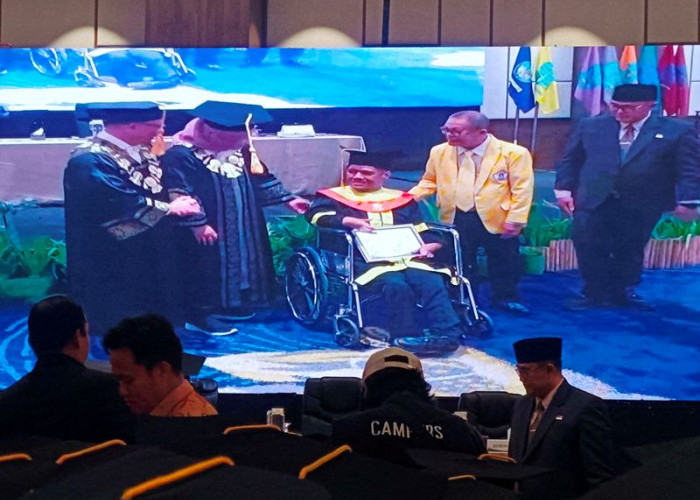 Penjabat Sekda Kota Bengkulu Medy Pebriansyah  Hadiri Wisuda Universitas Terbuka Bengkulu Tahun 2026