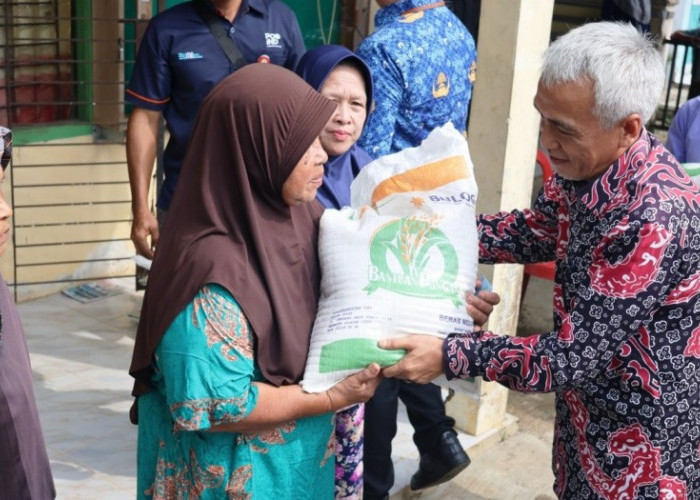 Pemkab Bengkulu Tengah Salurkan Bantuan Pangan Tahap II 