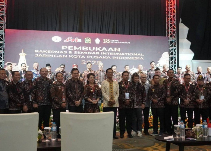 Walikota Bengkulu Ikut Seminar dan Rakernas  Jaringan Kota Pusaka Indonesia