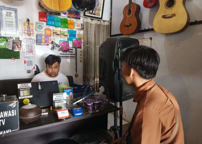  Toko Musik Bengkulu Gitar Masih Tetap Ramai Pembeli, juga Mampu Bersaing Secara Online