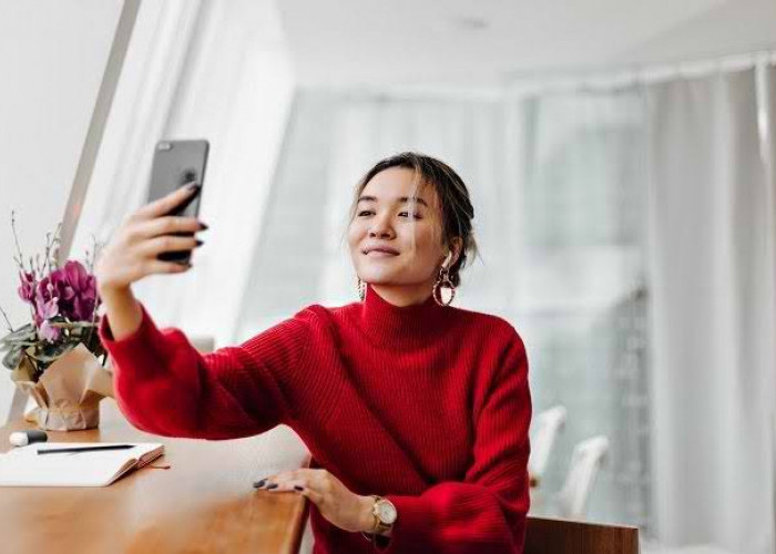 10 Tips Memilih Ponsel dengan Kamera Selfie Terbaik, Apa yang Harus Diperhatikan Selain Megapiksel?