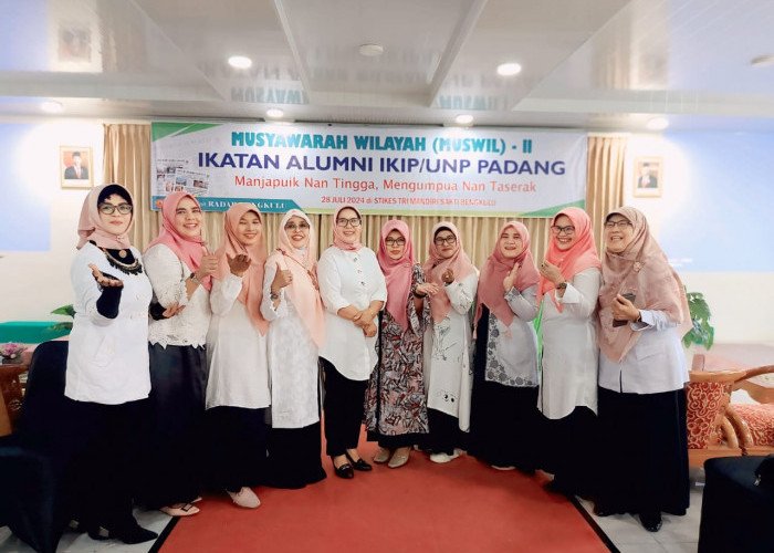 Galeri Foto Musyawarah Wilayah ke II Ikatan Alumni IKIP/Universitas Negeri Padang (UNP) periode 2019-2024 dilaksanakan pada 28 Juli 2024 di Tri Mandiri Sakti