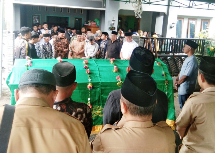 Bupati Mian Lepas Asisten I Setdakab Bengkulu Utara Menghadap Tuhan Yang Maha Esa