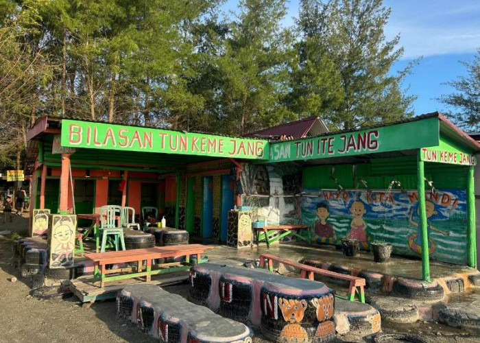 Nikmati Keindahan  Pantai Jakat Bengkulu, Kamar Bilas Siap Menunjang Kenyamanan Wisatawan