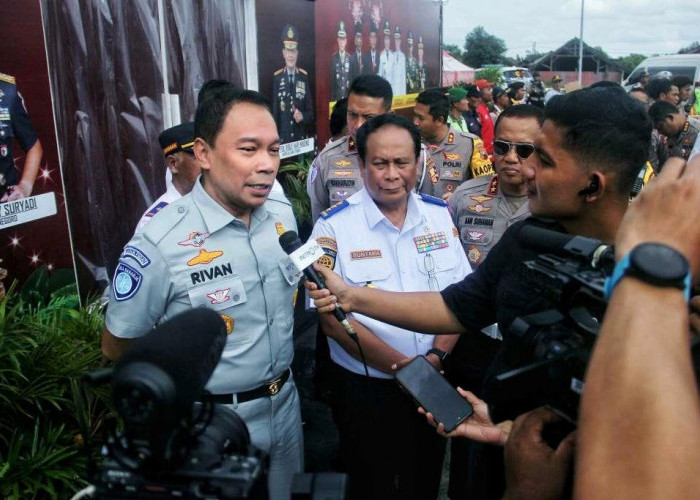 Dirut Jasa Raharja bersama Wamenhub, dan Kakorlantas Polri Gelar Tinjauan Arus Mudik dan Libur Nataru di Tol J