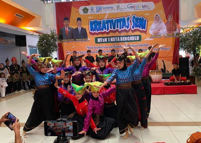 Ikuti Anjuran Walikota, MTsN 1 Kota Bengkulu Sukses Laksanakan Pagelaran Kreativitas Seni dan Kewirausahaan  