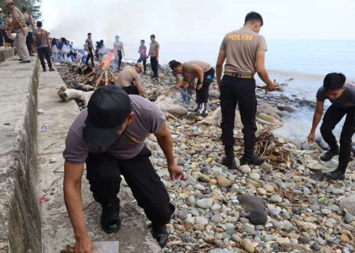 Polres Bengkulu Selatan  Gelar GEMPAR GEMPITA, Sasar Pantai Pasar Bawah