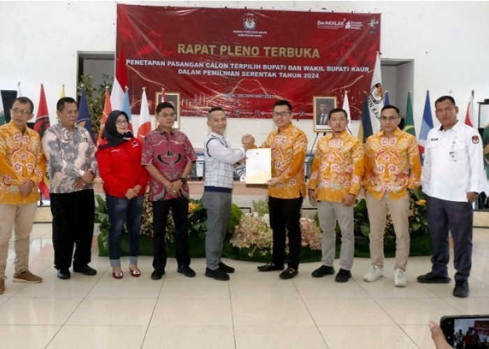 Rapat Pleno Terbuka, KPU Tetapkan Gusril Fausi dan Abdul Hamid  sebagai Bupati dan Wakil Bupati  Kaur