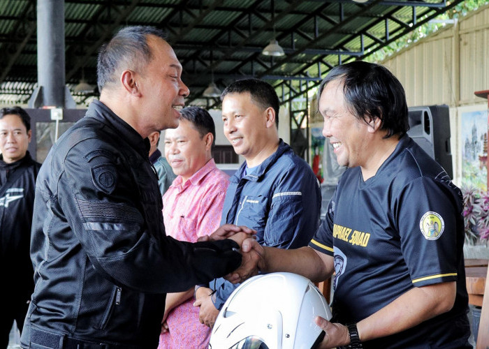 Jasa Raharja Bersama Komunitas Motor Tomohon Gelar Safety Riding dan Pembersihan Rambu Lalu Lintas