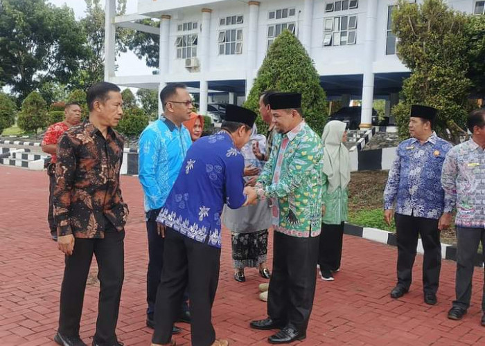 Apa Makna Pantun Pjs Bupati Mukomuko Saat Apel di Penghujung Masa Jabatan, Siap Maju Pilbup? 