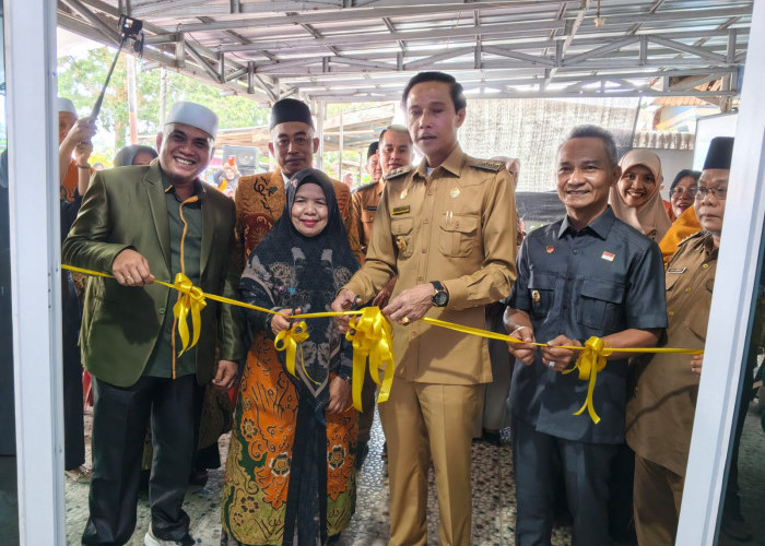 Bupati Kaur Resmikan ARG Travel Cabang Kaur, Dukung Program Umrah Gratis bagi Imam Masjid