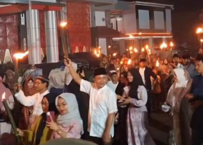 Pawai Obor dan Khatam Al-Qur'an Dalam   Rangka Peringatan Tahun Baru Islam di Bengkulu Utara  Meriah