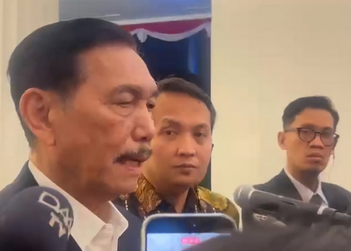 Luhut Binsar Panjaitan: Bansos Berubah Jadi Bantuan Tunai Rp 5,4 Juta