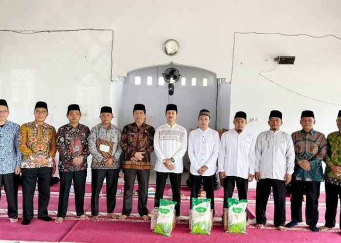 Sekda Ajak Masyarakat Seluma Teladani Nabi Muhammad SAW