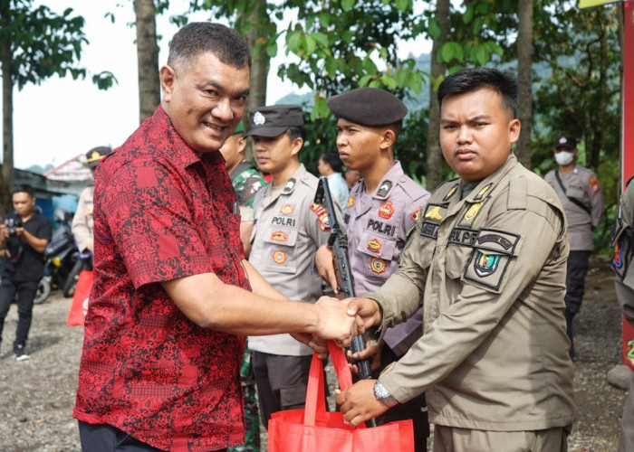 Didampingi Kapolres, Pos Pengamanan Dikunjungi  PJ Bupati Bengkulu Tengah 