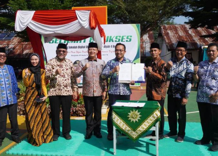 Kemajuan Luar Biasa, Gubernur  Rohidin  Launching Sekolah Digital SMA Muhammadiyah 4 Kota Bengkulu