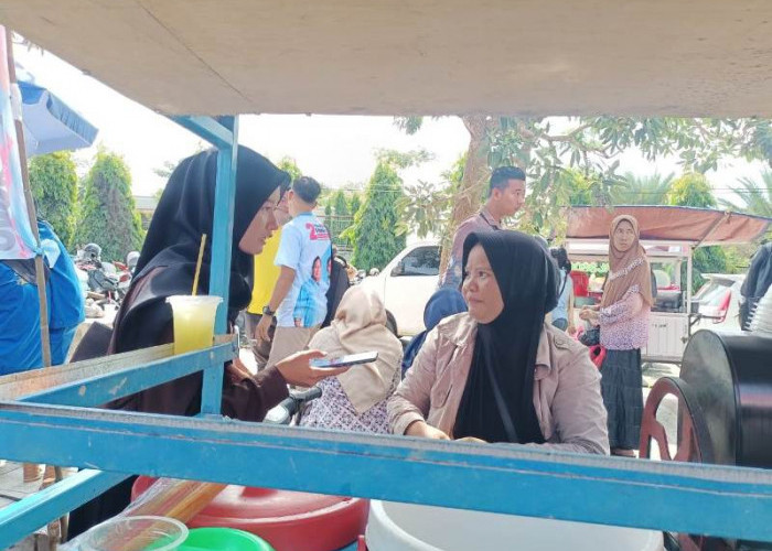 Pelaku UMKM Bengkulu Raup Untung Besar  Saat Konsolidasi Relawan Prabowo-Gibran di Balai Buntar