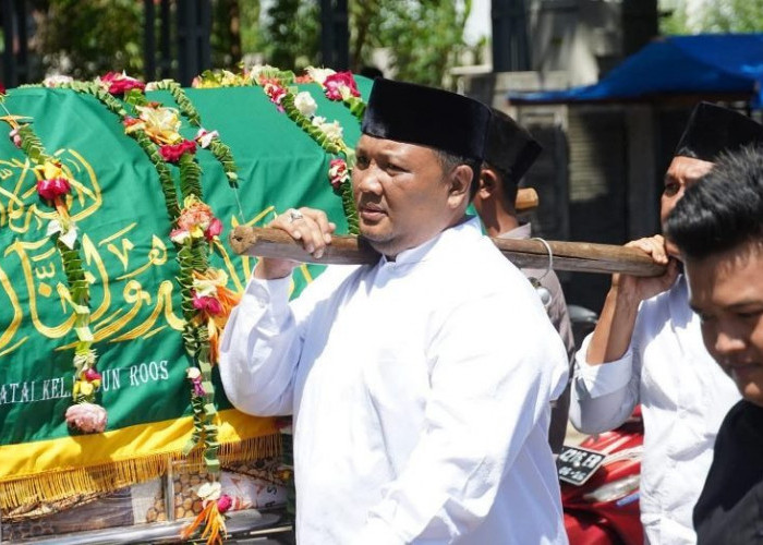 Hadiri Salat Jenazah H. M. Yunus Musa, Plh Walikota Bengkulu Sampaikan Duka Mendalam