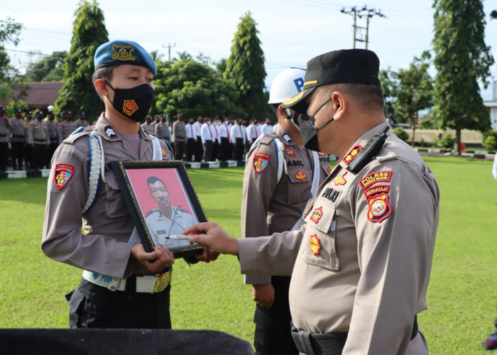 Personel Polres Bengkulu Selatan Diberhentikan Tidak Hormat