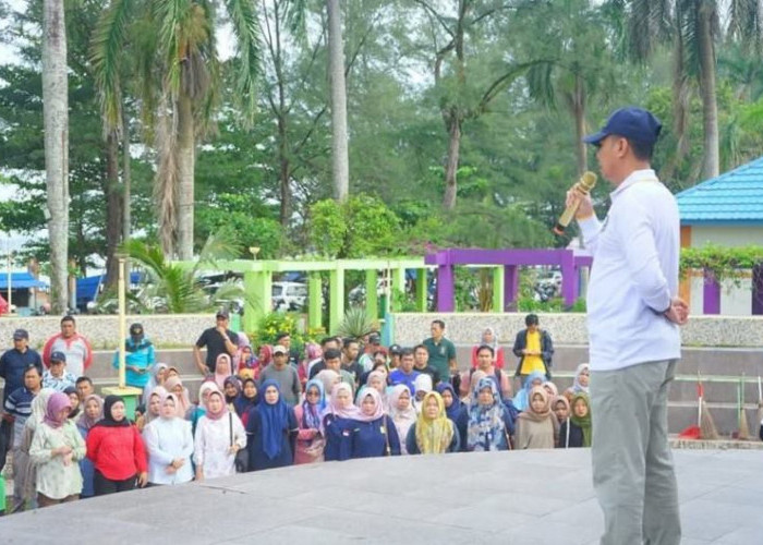 Sekda Sukarni Dunip Ikut GEBER di Pasar Bawah