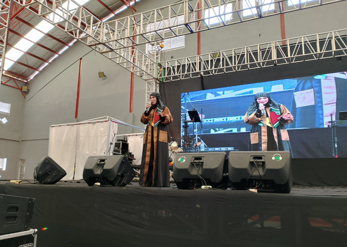 Konser Kemanusiaan untuk Palestina yang diselenggarakan oleh lembaga filantropi Sadaqah