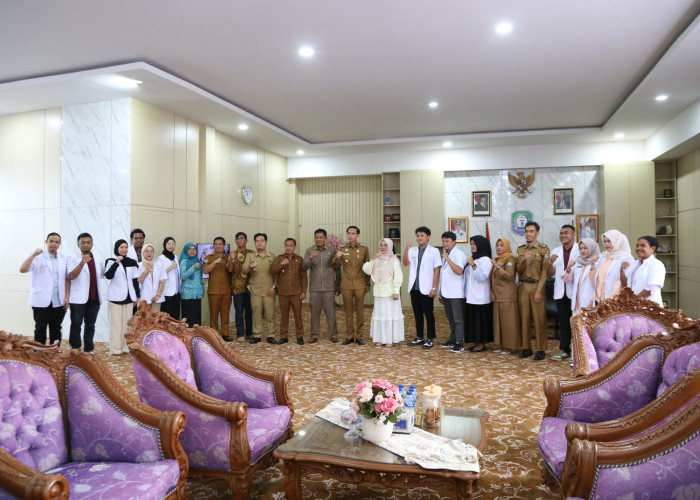 13 Dokter Internship dari Dalam dan Luar Negeri Siap Mengabdi di Kaur, Bupati Gusril: Perkuat Layanan