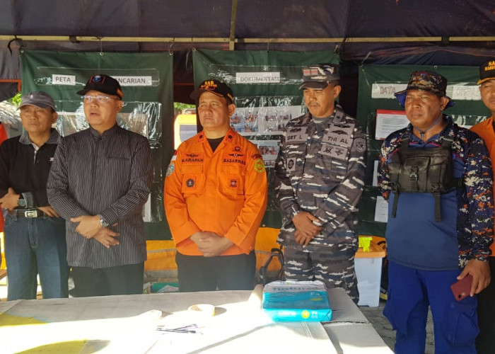   Gubernur Rohidin Dukung Basarnas Dalam Pencarian Bocah Tenggelam di Pantai Panjang